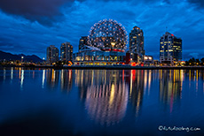 blaue Stunde am Science World, Vancouver